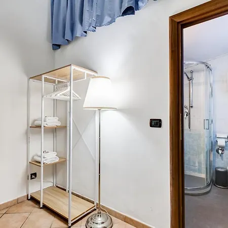 Coliseum Apartment