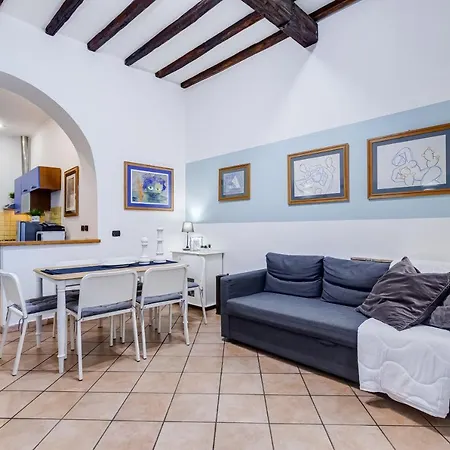 Coliseum Apartment Rome