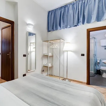 Apartment Coliseum *