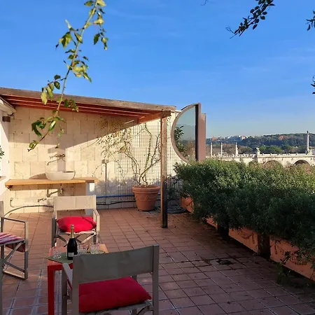 Beautiful Loft In Ponte Milvio With Terrace Appartamento