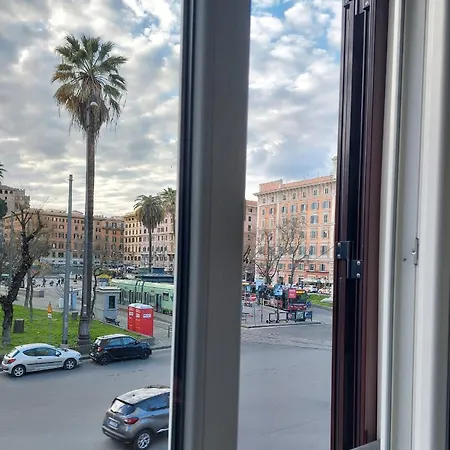 Vis Romae Luxury Apartament *