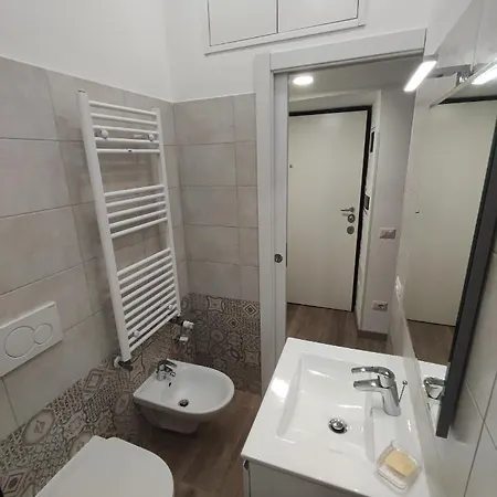 Lotto 30 Metro Garbatella Apartment *