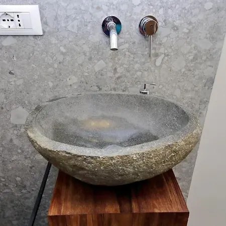 Casina Degli Eroi Roma