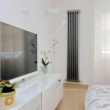 Casina Degli Eroi * Roma