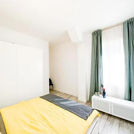 Poppea Domus Romae Apartment *