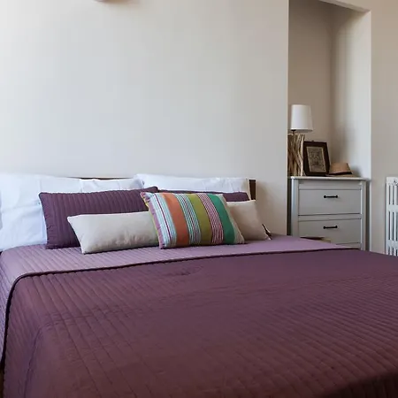 Urban Pine Rooms 2*