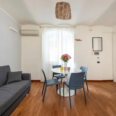 White Colosseo B&B