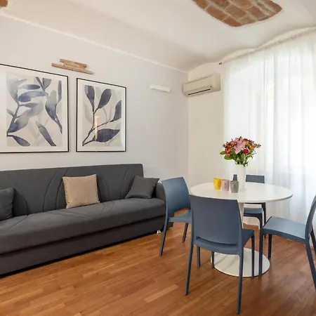 B&B White Colosseo 2*