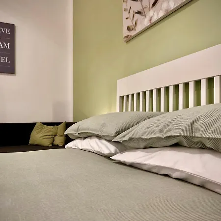 Romesweetrome Apartment *