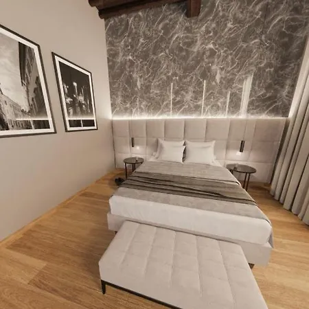 At Luxury Navona Gasthof *