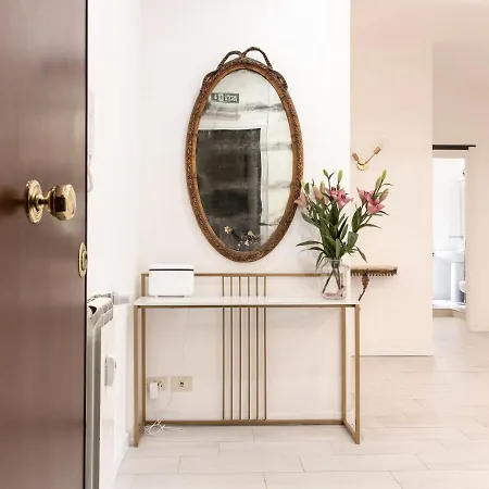 La Sapienza Apt *