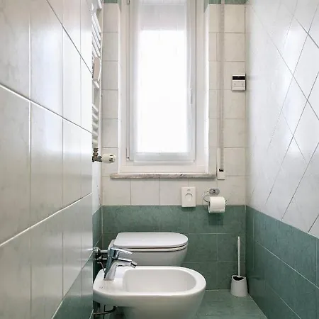 Stylish & Cozy - 5 Star Location- Balcony - View Holiday home Rome