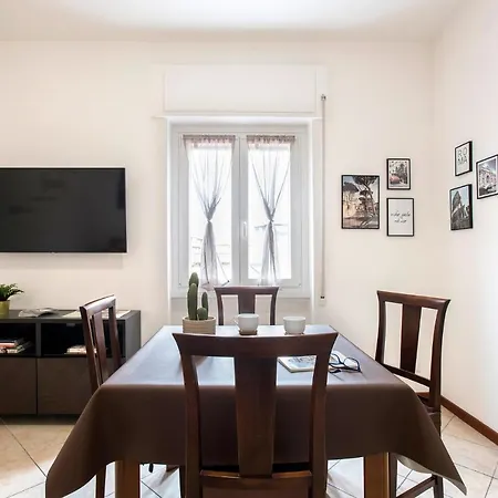 Σπίτι διακοπών Stylish & Cozy - 5 Star Location- Balcony - View