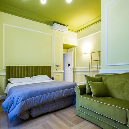 Hold - Luxury Bed & Breakfast 2*