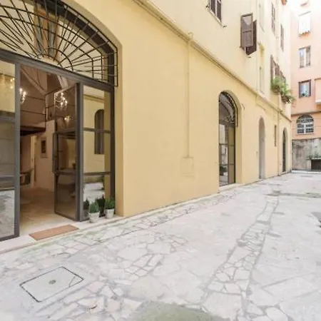 Apartment Shabby Loft In Colosseum *