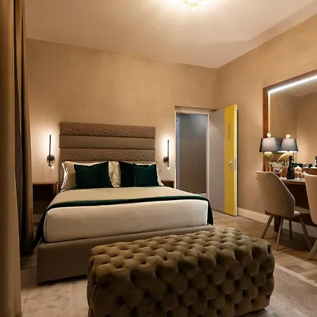Royal Corso Guest house 2*