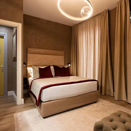 Royal Corso Guest house