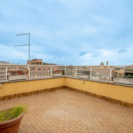 La Terrazza Di Paola San Giovanni Apartment