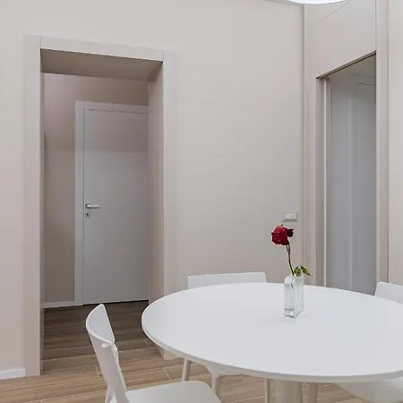 Ginevra-campo De' Fiori Apartment *