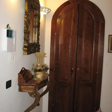 Apartment Vivilo Collection - Opera Teather - Very *