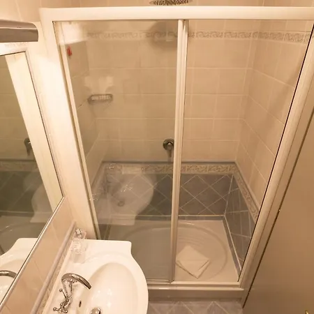 Duelle Vatican Guest house *
