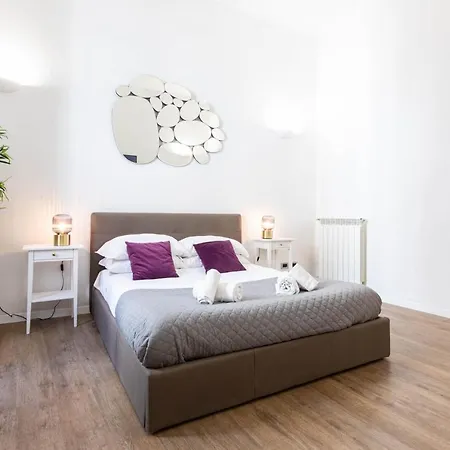 Toniolo Two Bedroom Two Bath * Rome