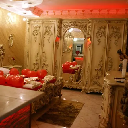 Apartment Gold Luxury