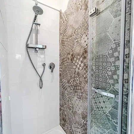 Casa 3 Santi, Your Contemporary In Apartament
