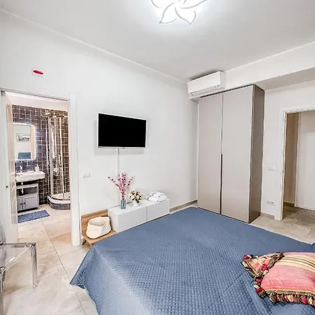 Apartament Casa 3 Santi, Your Contemporary In Rzym