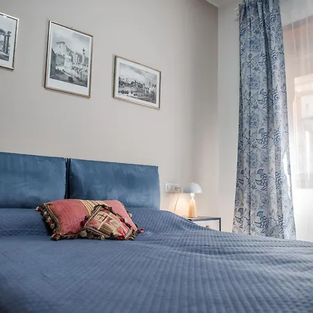 Apartament Casa 3 Santi, Your Contemporary In *