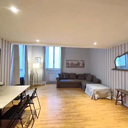 Navona Gold Apartment