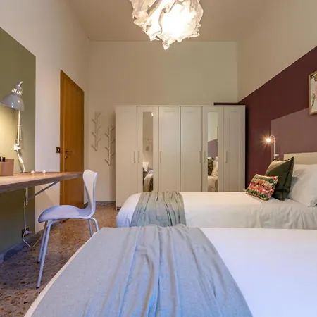 Bubbles A Piazza Trilussa In Trastevere Appartement