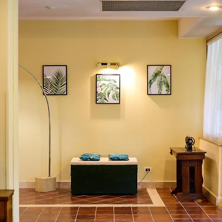 Torre Di Pratolungo 3* Roma
