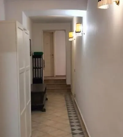 Colosseum B Guest house