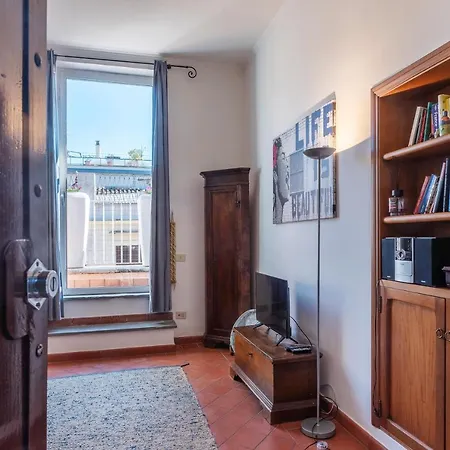 Apartment Spanish Steps Corner