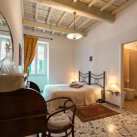 B&B La Scalinatella 2*