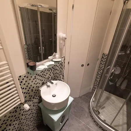 Bed & Breakfast Cento Passi Dal Vaticano 3*