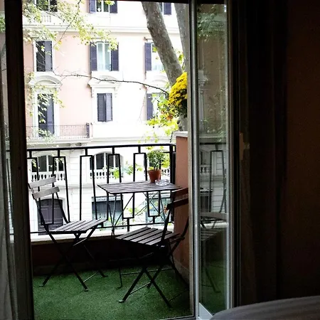 In Trastevere House Couette-café 2*