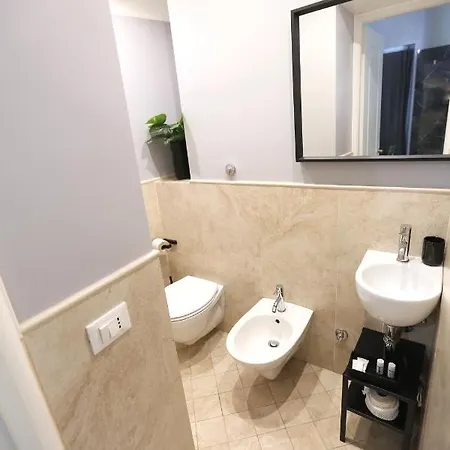 Kiss Me Luxury Bed & Breakfast Rome