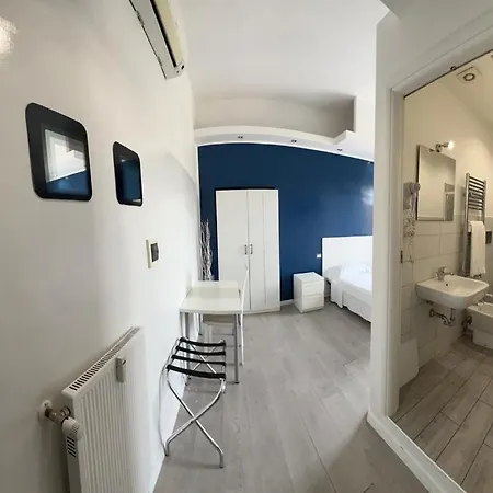 Boutique * Rome