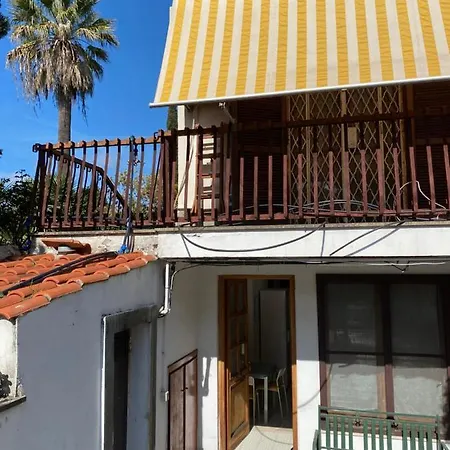 Casa vacanze Metro Tor Di Valle Roma