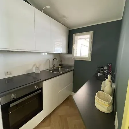 Ultra Stylish Modern Attic Apartment *