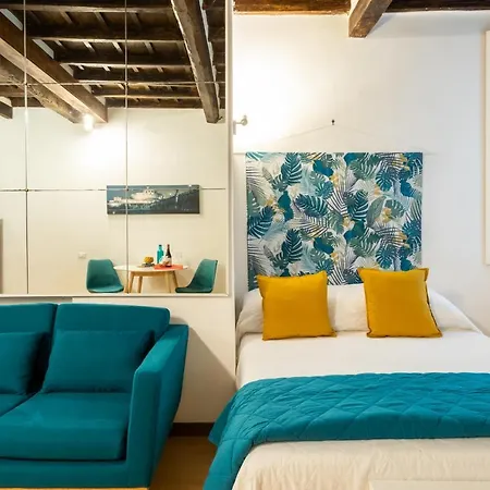 Lovely Nest By The Pantheon Apartman