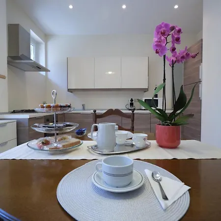 Cupola Vatican House Apartment *