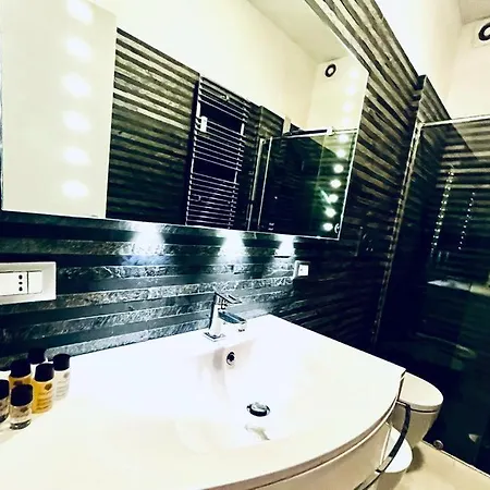 The Roof Luxury Penthouse Corso *