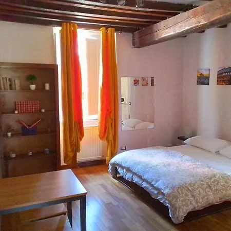 Domus Incantevole Vicino Colosseo Foro Apartment Rome