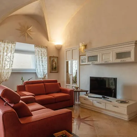Palazzo Altieri Elegant Apartment Rome