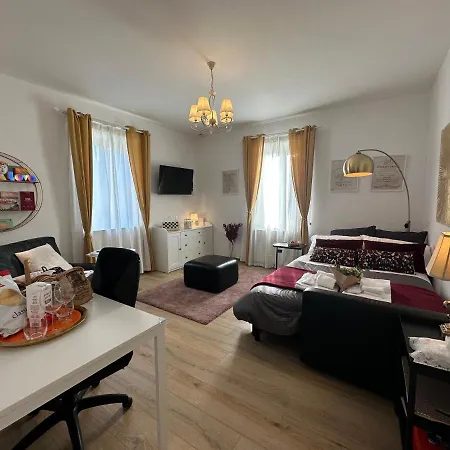 Apartment Gemelli-san Pietro-trastevere-casa Con Posto Auto