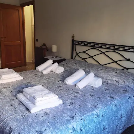 Per Turisti E Famiglie Apartment *