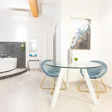 Trastevere Silver King Jacuzzisuite -topcollection Διαμέρισμα *